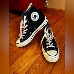 Converse Chuck Taylor Black and White High Tops Men’s 5.5 W7.5